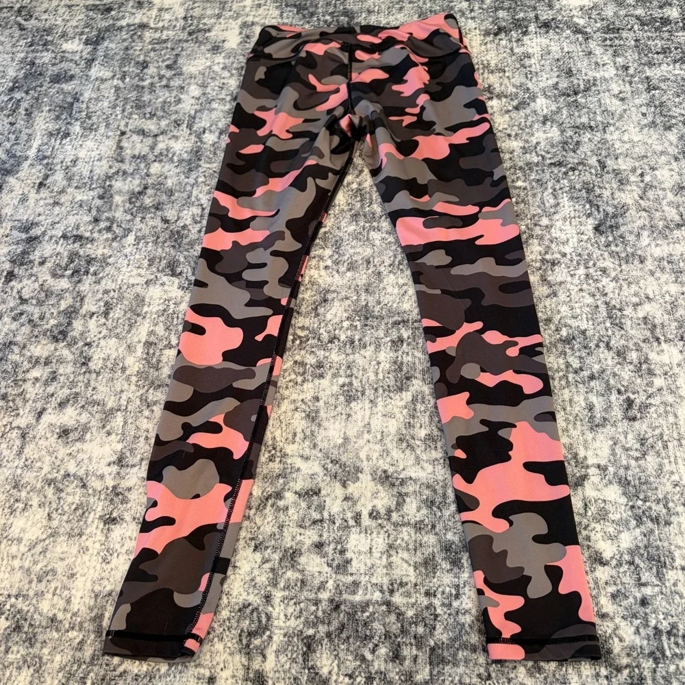 Nicole Miller NEW YORK ACTIVE Camo Print Legging Yoga Pant Activewear Size Small